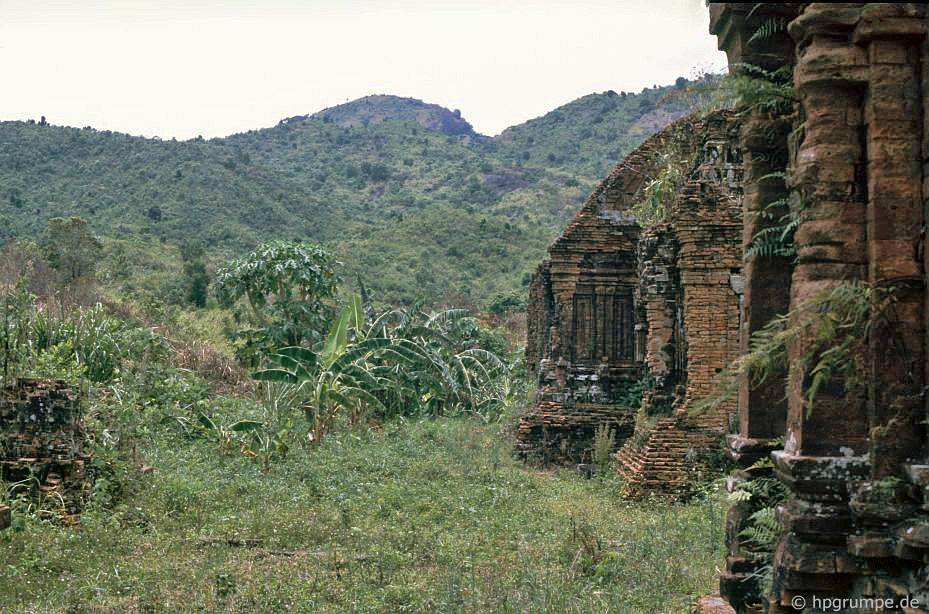 Mỹ Sơn: Ruins