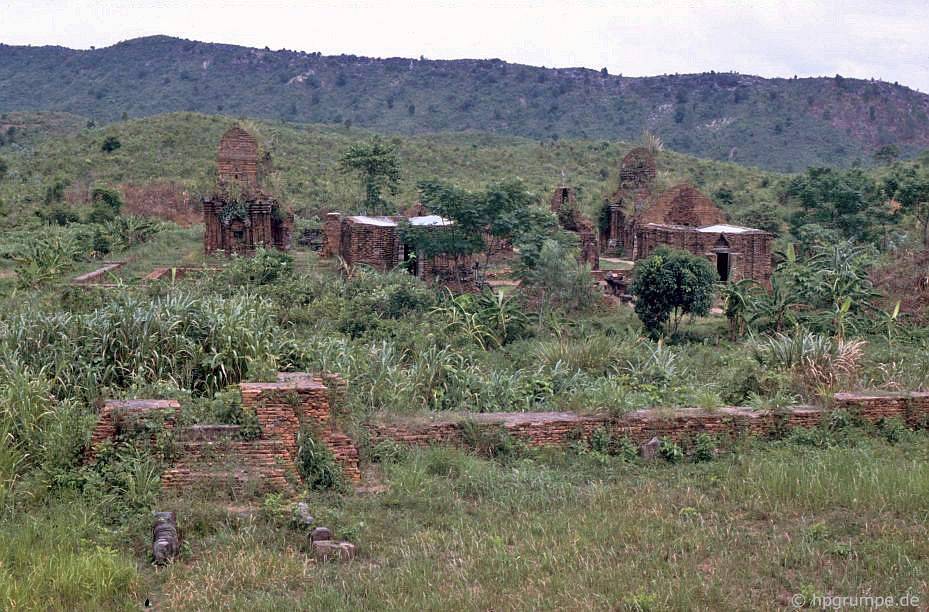 Mỹ Sơn: Ruins