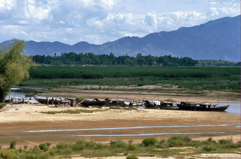 Phong cảnh tại Chien Dan