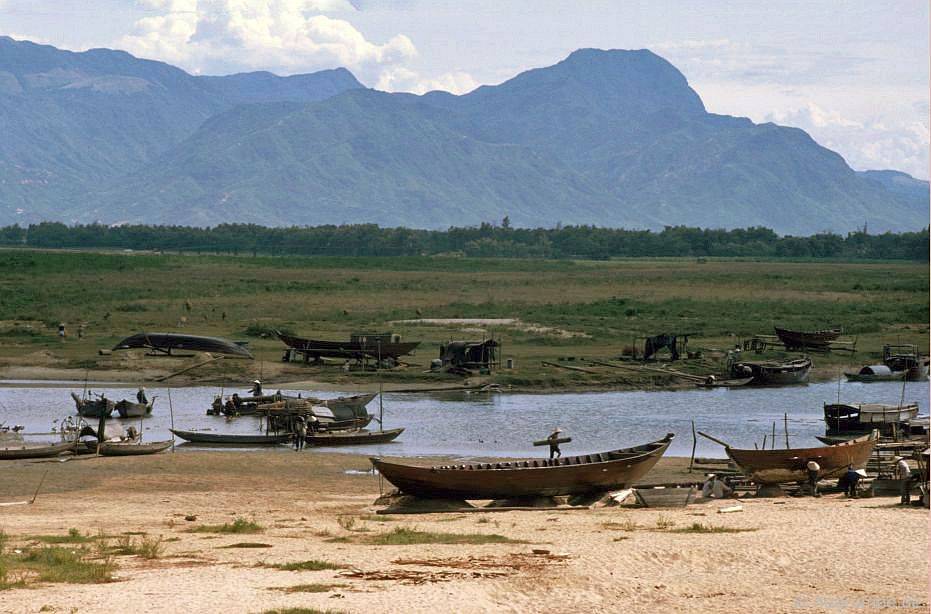 Phong cảnh tại Chien Dan