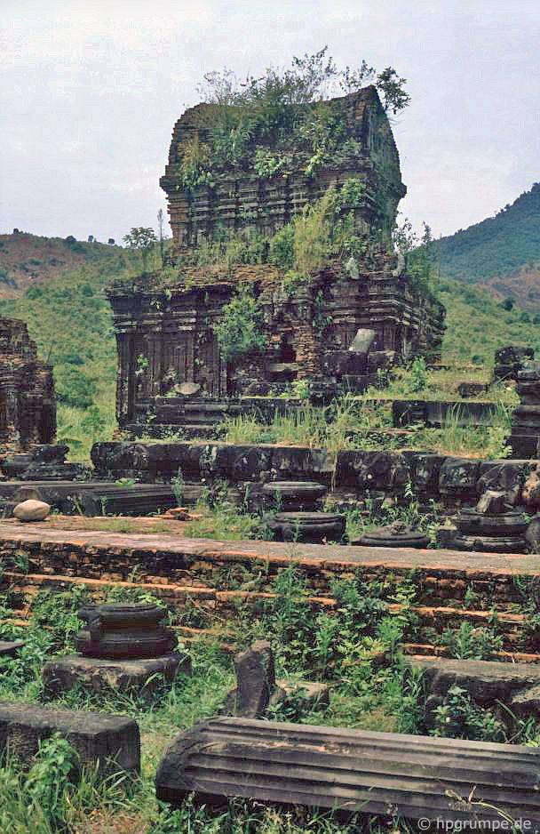 Mỹ Sơn: Ruins